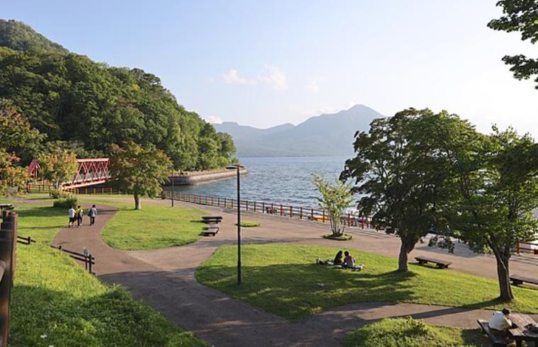 5 Wisata Alam Terbaik di Hokkaido Jepang, Instagramable!